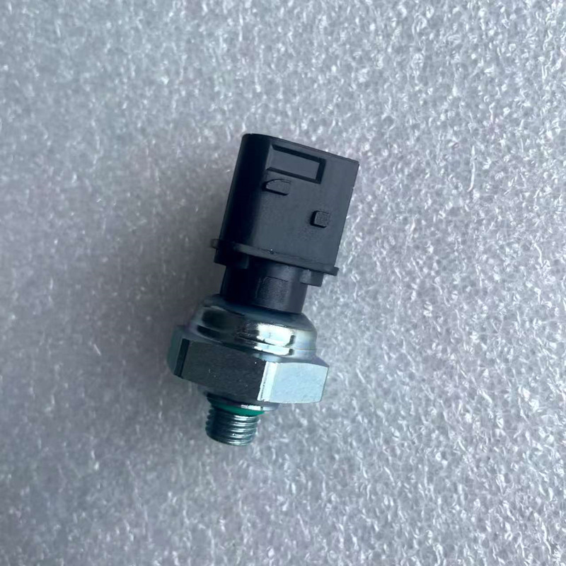 Датчик давления в топливной рампе Volvo 7421636166 51CP57-01 10R-032268 52CP5701 10R032268 21636166 21636166 - Датчик давления в топливной рампе